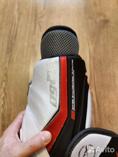 Защита запястья хоккейная