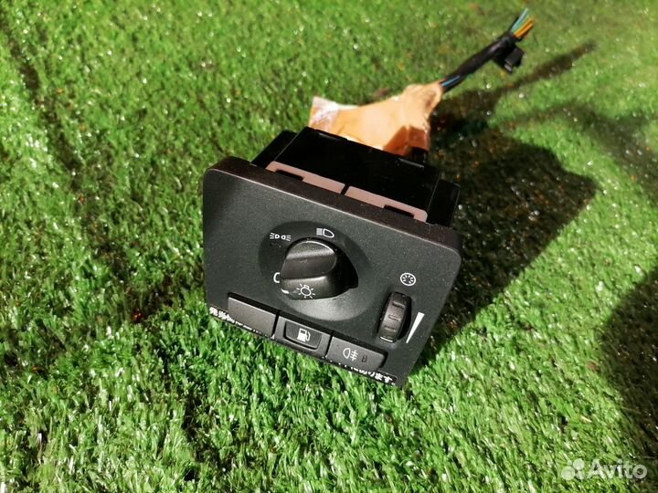 Блок включения фар 30739297 Volvo V50 MW