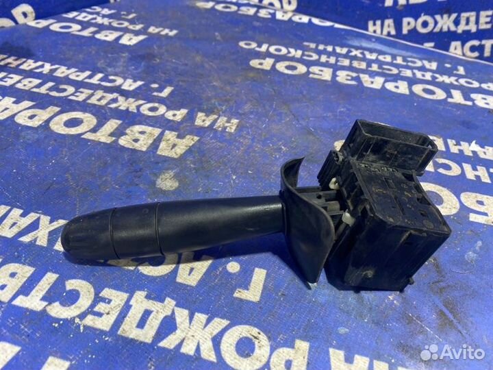 Переключатель дворников Renault Logan 1 седан 2012