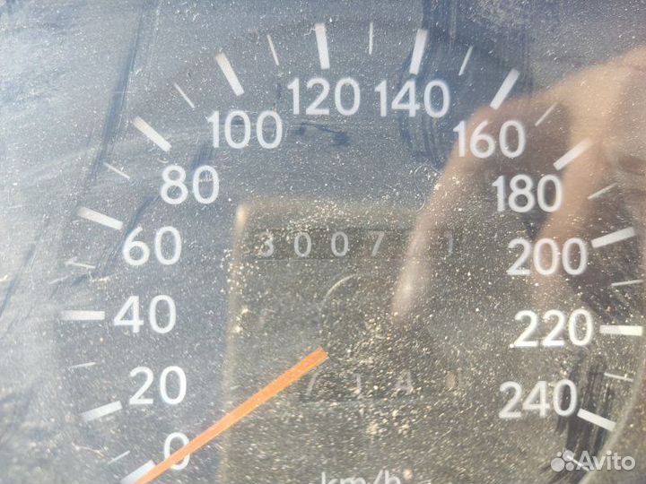 Щиток приборов Toyota Carina E лифтбек 1.6 4A-FE