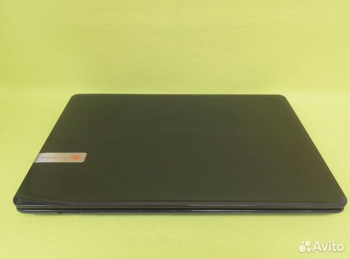 Игровой ноутбук Packard Bell i3/8 гб/экран 17/Ssd