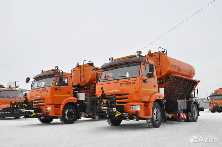 Дорожная уборочная машина Камаз-43253