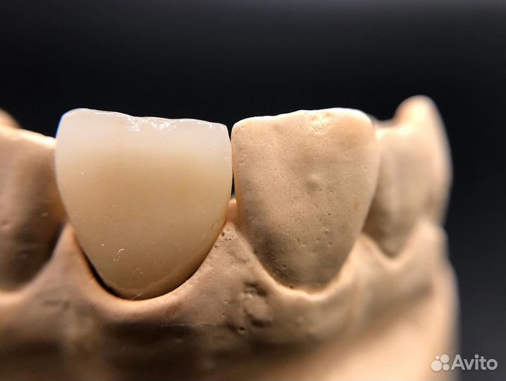 Зубной техник