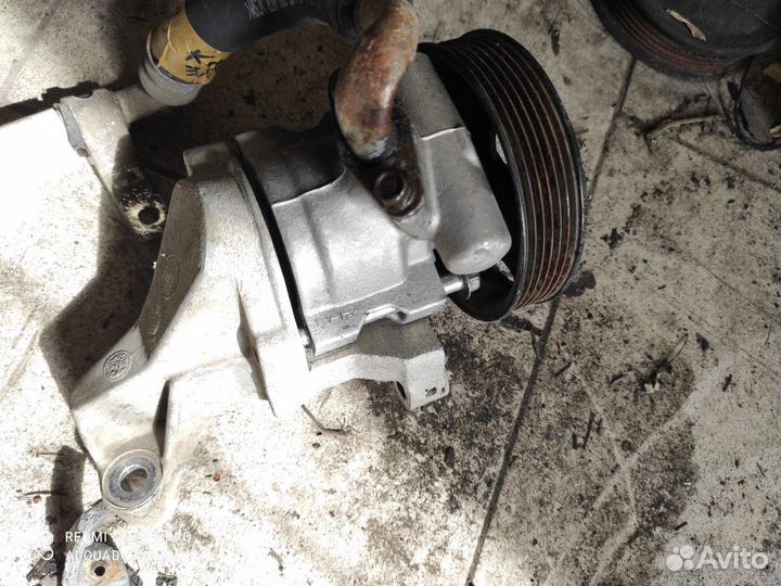 Насос Гура Opel Antara