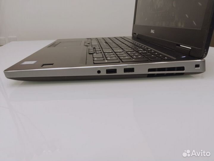 Dell Precision 7530 (i7 8850H, Quadro P2000)