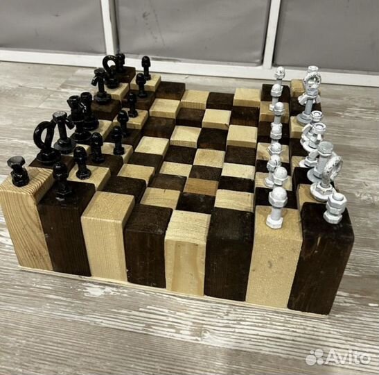 Шахматная доска ручной работы
