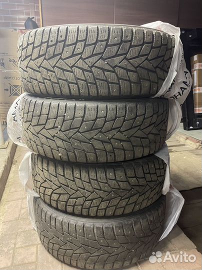 Dunlop SP Winter Ice 02 225/55 R17