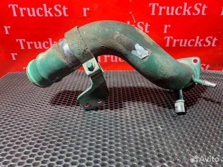 Патрубок системы охлаждения Volvo FH