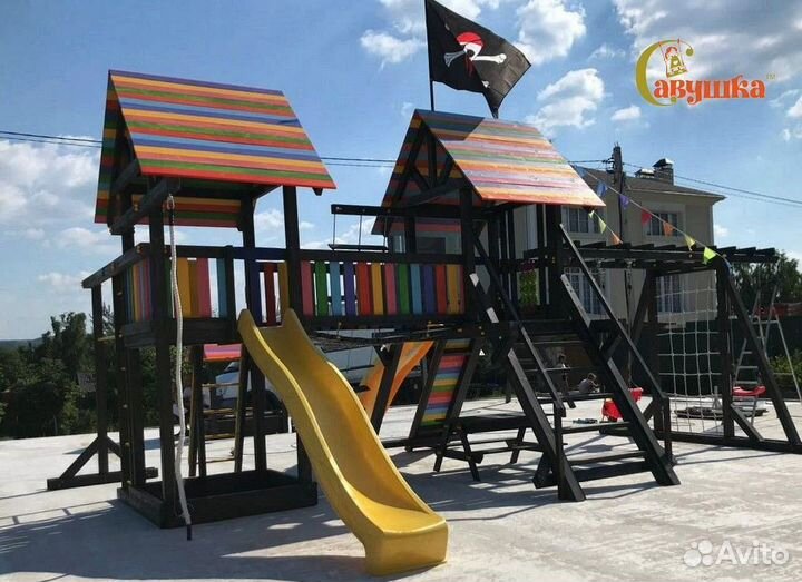 Детская уличная площадка для активных игр