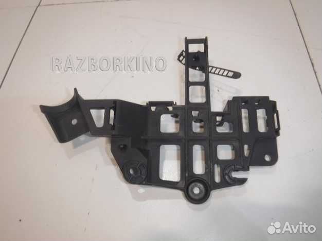 Кронштейн блока реле Ауди