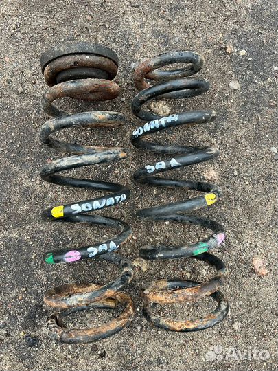 Hyundau Sonata 5 Пружины.зад