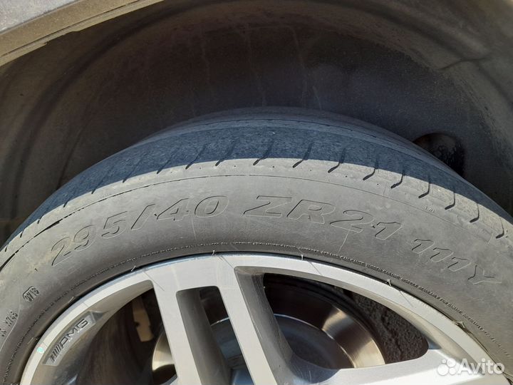 America Cargo 295/40 R21