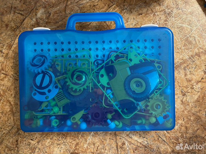 Конструкторы пакетомLego city, bauer, томик