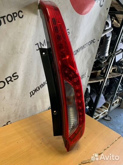 Фонарь задний правый Nissan X-trail T31 рестайлинг