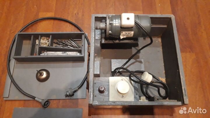 Тепловая пушка дизельная, слесарная машина 