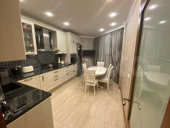 3-к. квартира, 74,1 м², 3/17 эт.