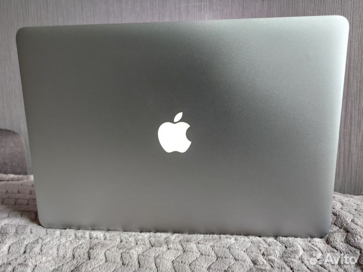 MacBook Pro 15 retina 2015 i7,16GB,512GB,R9 M370X