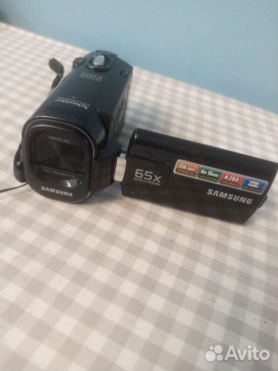 Видеокамера Samsung 65x