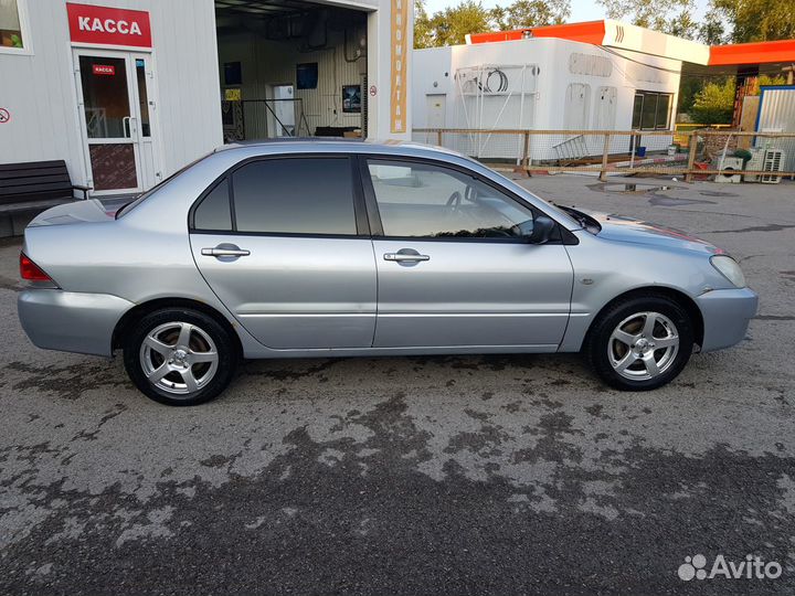 Mitsubishi Lancer 1.3 МТ, 2004, 323 000 км