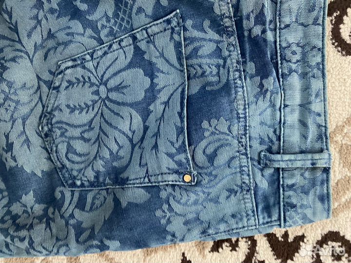 Джинсы zara