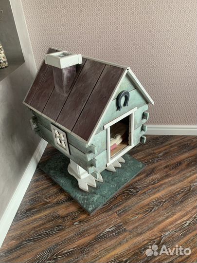 Избушка на курьих ножках