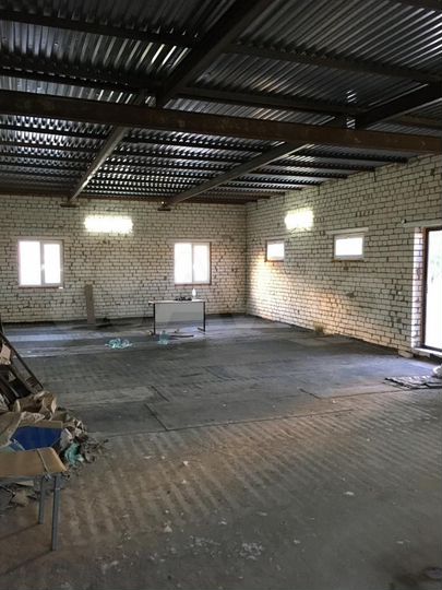 Гараж, > 30 м²