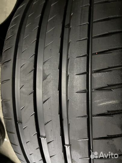 Michelin Pilot Sport EV 275/35 R22 104Y