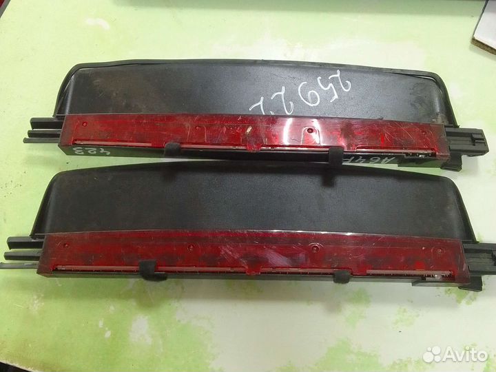 Дополнительный стоп сигнал Audi A6 4F 04-11 гг;