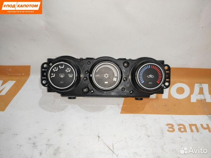 Блок управления печки/климат-контроля Mitsubishi