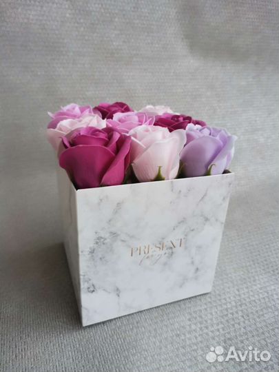 Розы в коробке