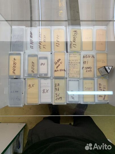 Аксессуары для телефонов. Чехлы стеклы наушники