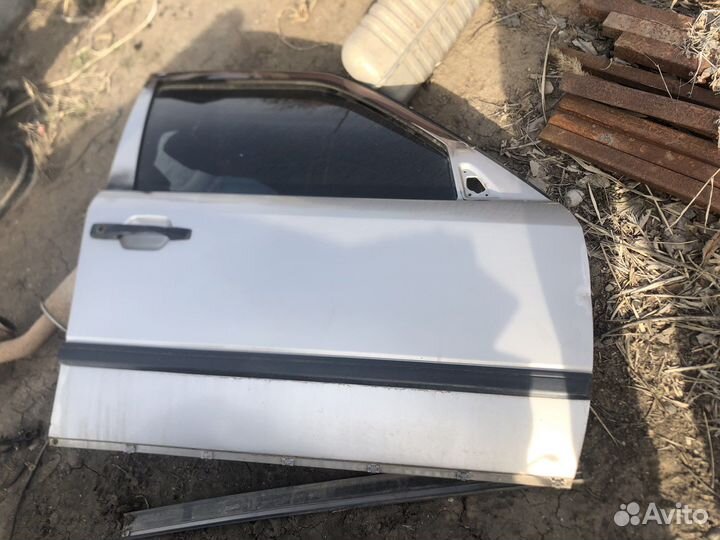 Дверь передняя правая мерседес w124