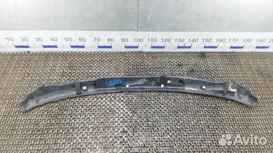 Накладка декоративная (жабо, дождевик) volvo V40 V