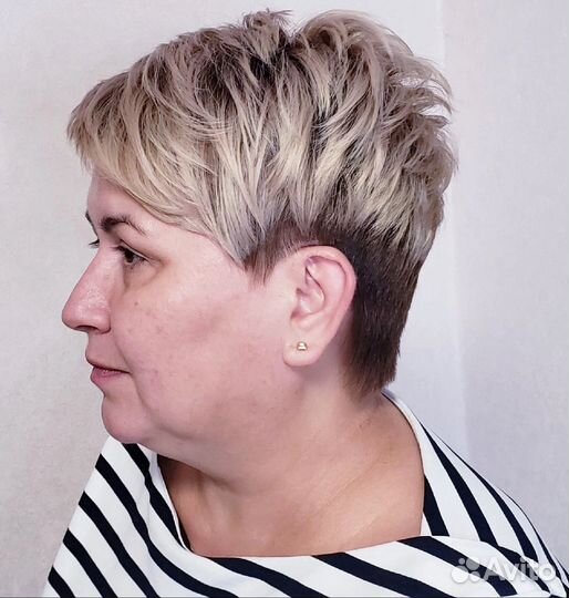 Парикмахер стилист колорист