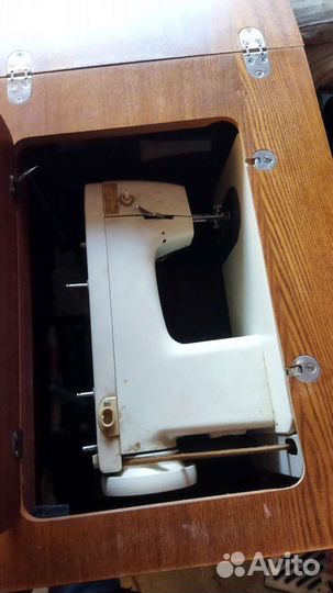 Швейная машинка