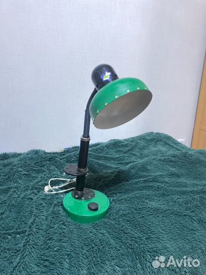 Лампа настольная