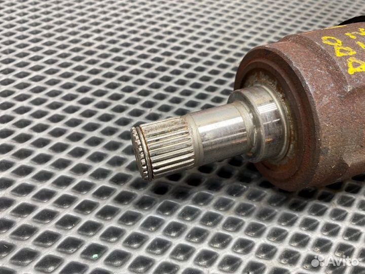 Привод (полуось) в сборе передний левый Honda