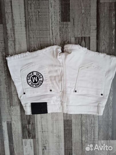 Джинсовые шорты