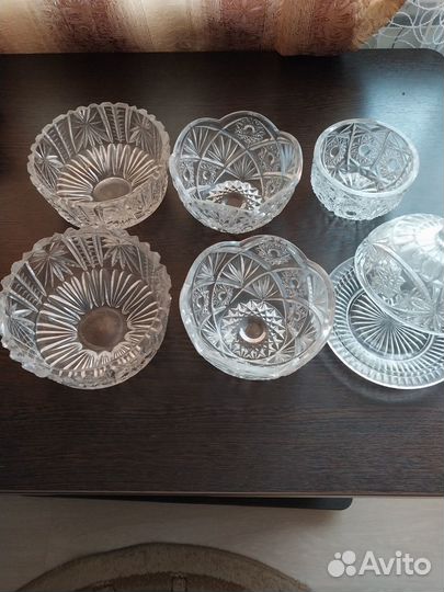 Конфетницы,салатники,маслёнка,вазы под цветы