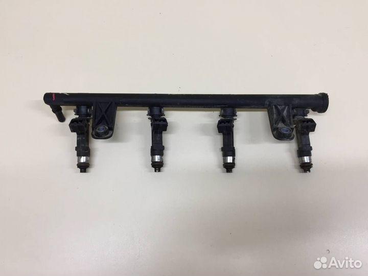 Рейка топливная рампа Renault Logan 2 2014
