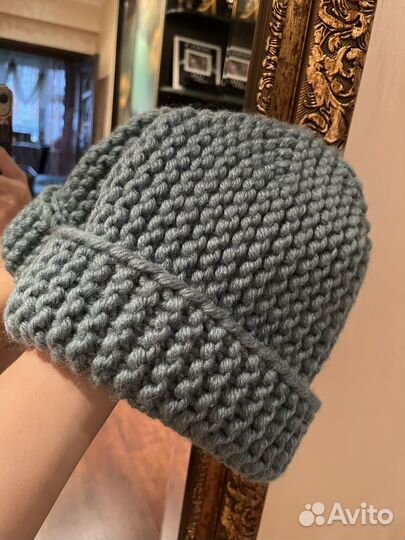 Шапка женская крупная вязка стильная изумрудная