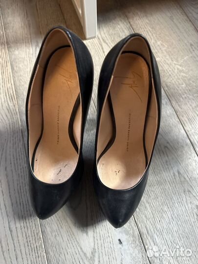 Ciuseppe zanotti design