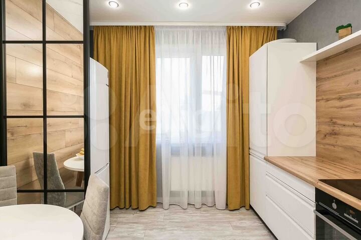 3-к. квартира, 76 м², 1/18 эт.