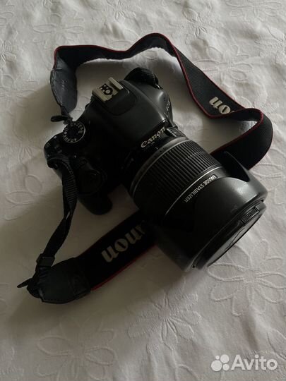 Canon EOS 550D с объективом EFS 18-200mm