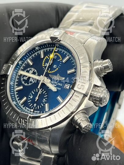 Часы Breitling Avenger Chronograph 45 A13317101C1A