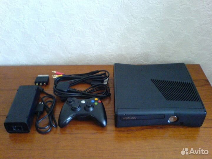 Шитый X-Box-Slim Freeboot 250гб + 20 игр хитов