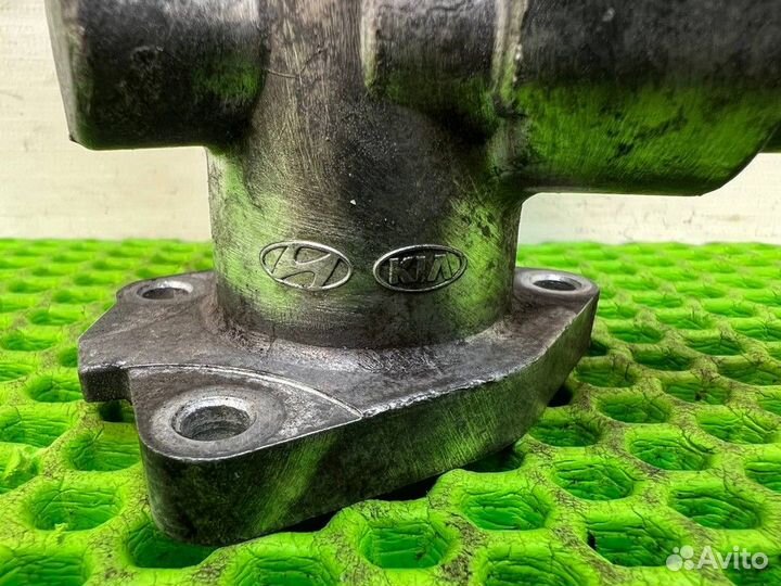 Фланец двигателя системы охлаждения