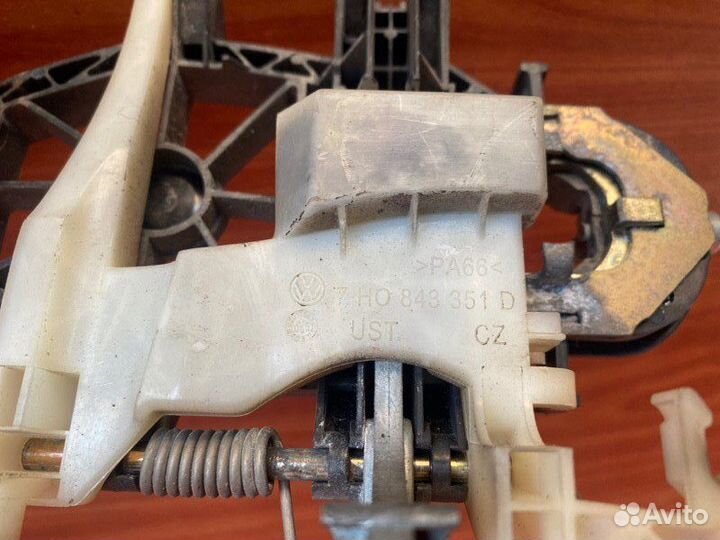 Кронштейн ручки Vw Multivan T5 AXD 2006