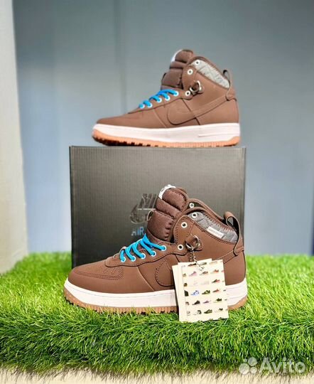 Nike LF1 duckboot 17