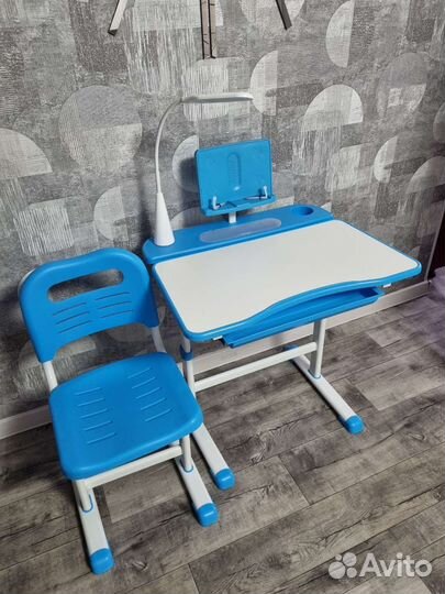 Растущий стол и стул